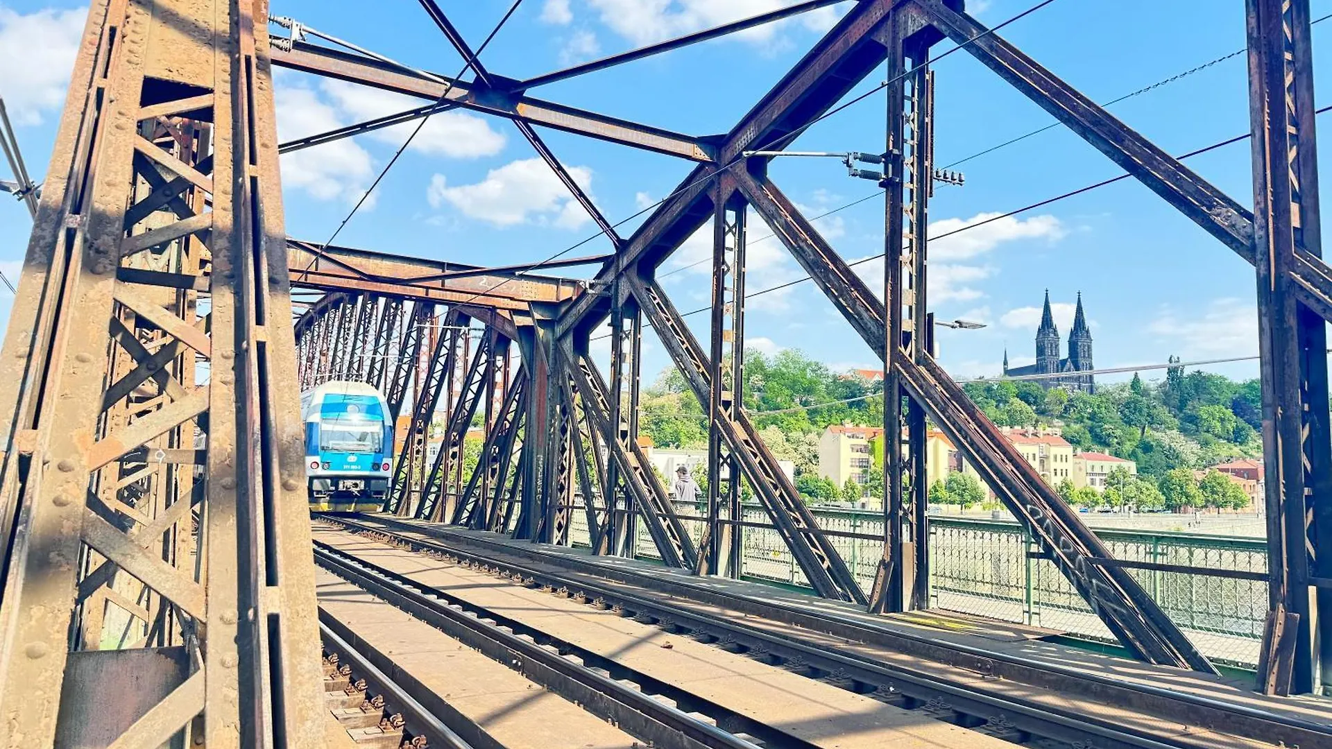Free Parking - Cozy Apartment Near Vysehrad Railway Bridge Praga